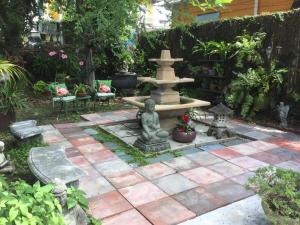 Cozy apartment in the Marigny