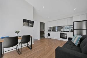 The Elm Apartments - The Blue Room