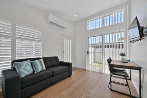 The Elm Apartments - The Blue Room