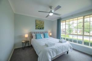 Windsor - Large Entertaining Area, Family Retreat