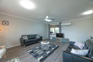 Windsor - Large Entertaining Area, Family Retreat