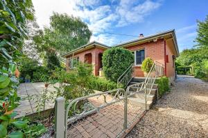 Hideaway on March - Close to CBD & Duntryleague