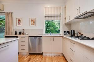 Hideaway on March - Close to CBD & Duntryleague