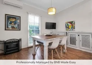 Tompson - Lush Garden, Outdoor Pets - Narrandera