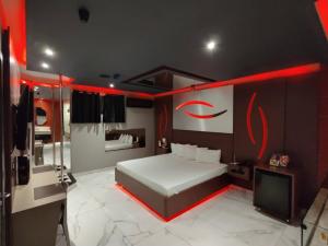 Prestige Motel 3