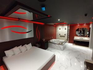 Prestige Motel 3