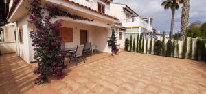Casa Angel, Mil Palmeras beach, 900 m to the sea, communal swimming pool