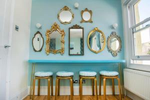 Mermaid Townhouse- by Brighton Holiday Lets