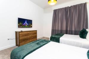 Super Luxury Modern Home, Prime Location