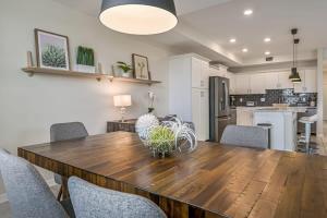 Superb Spacious Condo Prime Resort