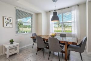 Superb Spacious Condo Prime Resort