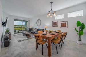 Spacious Beautiful 3-BR Condo Prime Location