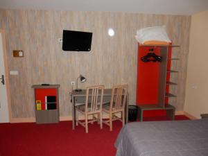 Hotels Hotel Saint-Hubert : photos des chambres