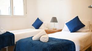 Apartment with pool & golf views - ER2113LT