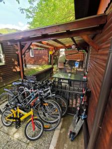 Aqualuna Petrov brlog 