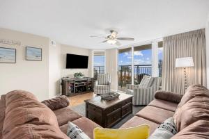 Oceanfront Luxury Top Location w Lazy River Pool Grills