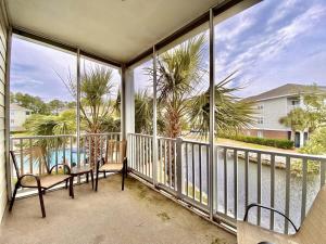 Lakefront Condo w Huge Waterfront Pool Hot Tub