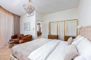 HCG PanoramaPeris Apartment