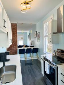 Brand new! Walk to+ 12 mins to Derby!