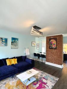 Brand new! Walk to+ 12 mins to Derby!