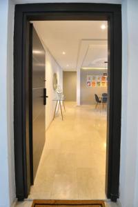Spacieux et Luxueux Appartement 2 BR • Central Casablanca