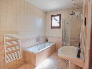 Maisons de vacances Maison Les Belles : photos des chambres