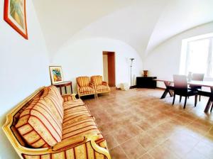 The Convivial Apart 8 people Beautiful castle