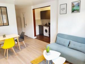 Maisons de vacances Cozy 2-room 3 min from Mantes train station : photos des chambres