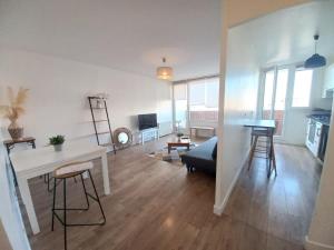 Appartements La Chatillonnaise Balcon et Parking, Contrat Mobilite : photos des chambres