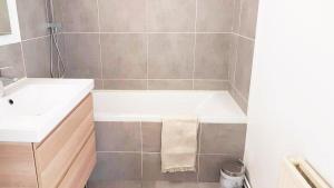 Appartements La Chatillonnaise Balcon et Parking, Contrat Mobilite : photos des chambres