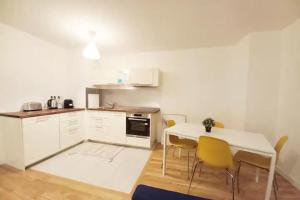 Appartements Elegancia Rueil, 20 min de Paris La Defense, quartier recherche, Lac : photos des chambres