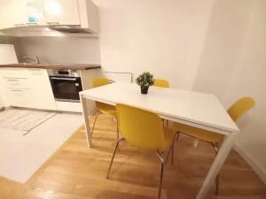 Appartements Elegancia Rueil, 20 min de Paris La Defense, quartier recherche, Lac : photos des chambres