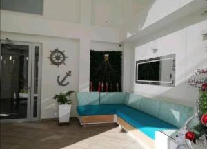 Moderno apartamento con linda vista al mar