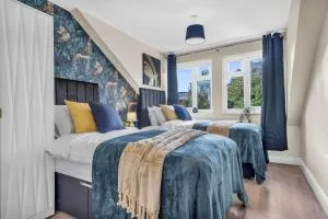 Central Coventry Gem: Walk To Attractions Sleeps 9 - Stivichall