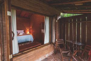 Pousada Alto dos Manacás Chalés e Restaurante - A 500mts da portaria do parque e 2,5km da Vila