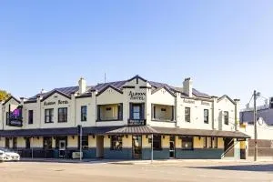 The Albion Hotel - Wickham