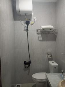 Kelong Pancing Madu Tiga