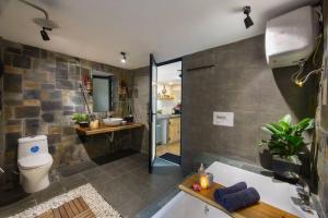 Trinhs house-Cozy house-Old quater