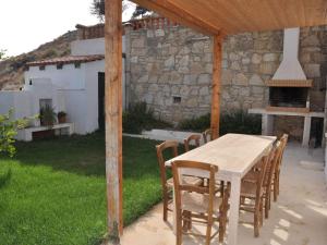 Leonidas Comfortable holiday residence