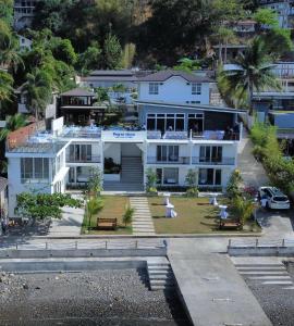 Porto Novo Anilao Dive and Leisure Resort