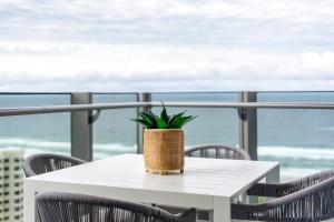 Signature Broadbeach - Gclr