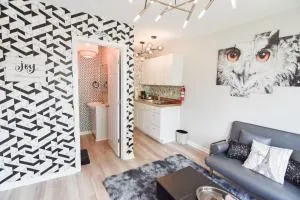 Charlotte tiny Home getaway 5 min to lake Wylie - Clover