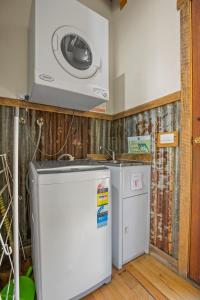 StayAU Cottage Sunset 2BR Farm Retreat