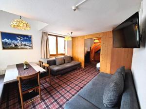 One-Bedroom Apartment with Balcony (6 Adults) room in Falkner Appartement Resort