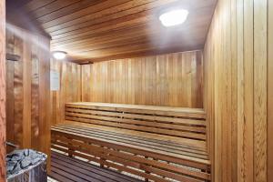 Coastal Cool Penthouse Paradise and Ocean Outlooks