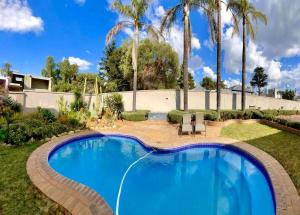 Azinnia Rivonia Guest House