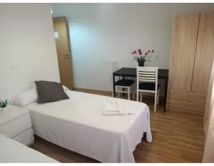 Pilgrim Rooms - Arcade