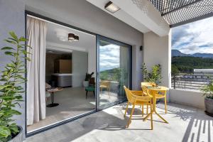 Luxury Apartment Nugal- heated pool