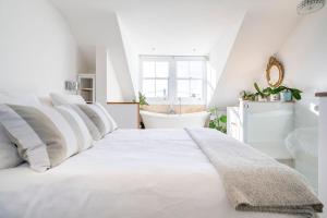 Boat House, Relax in a Whitstable Fishermans Cottage