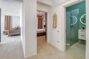 Azzurro Beachfront - Sea View